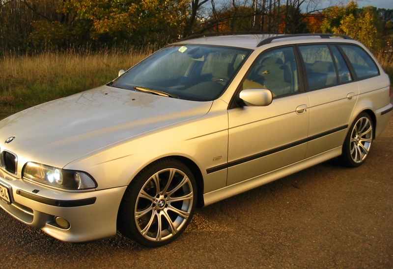 BMW_E39_530d_Touring_01.jpg